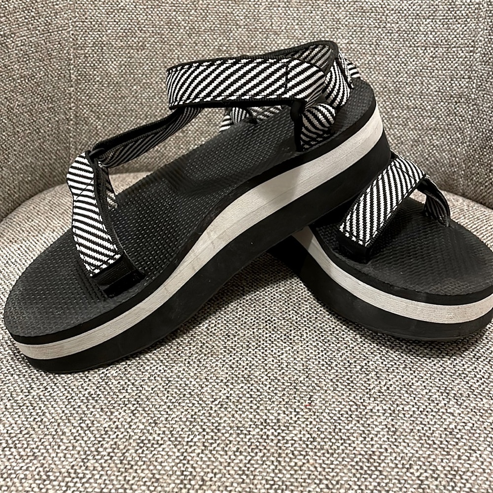 Teva Flatform. 8.